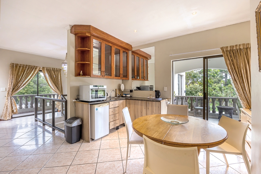 6 Bedroom Property for Sale in Sunset Beach Western Cape